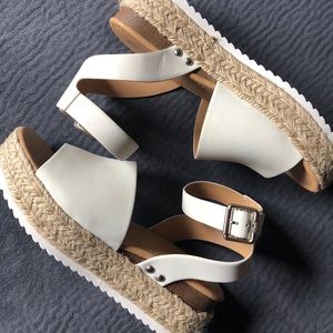Platform sandals